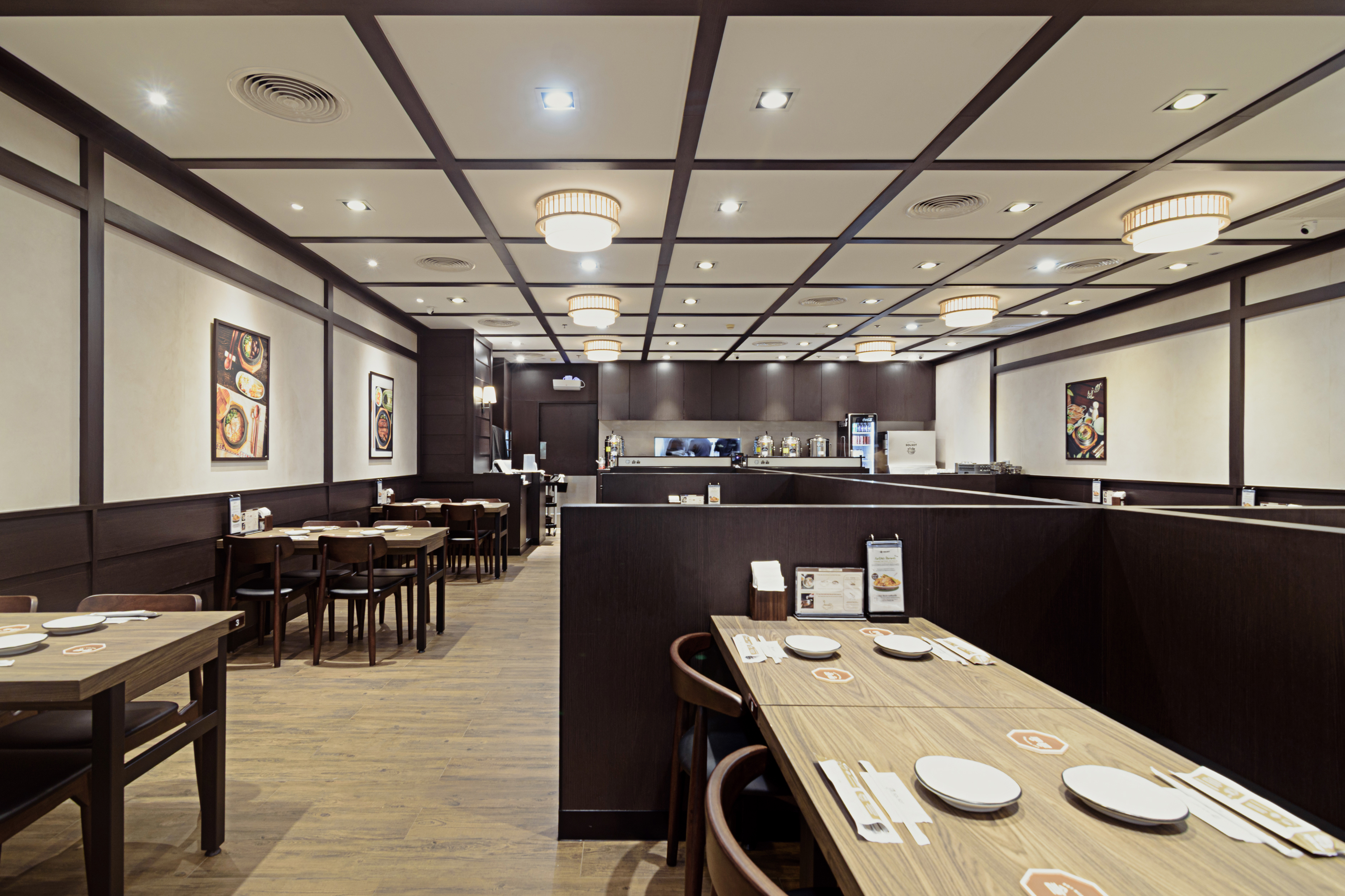 ร้าน SOLSOT เซ็นทรัลเวิร์ล